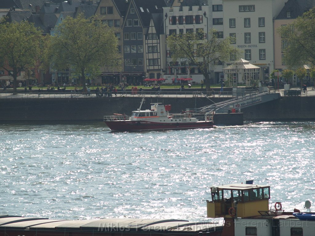 Uebungsfahrt Loeschboot und Ursula P24.JPG